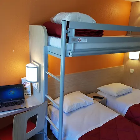 Premiere Classe Lyon Ouest - *