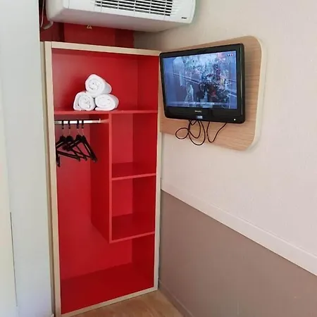 Premiere Classe Lyon Ouest - Hotell Tassin-la-Demi-Lune