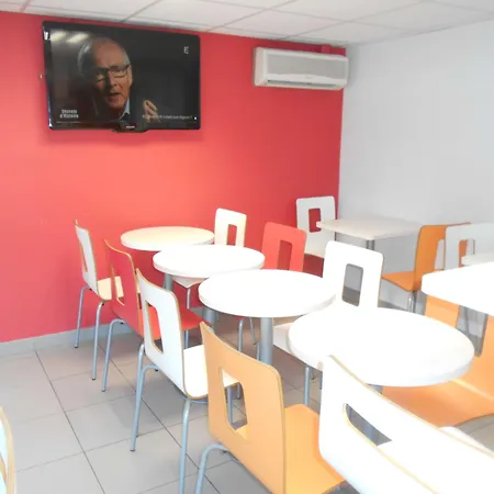 Premiere Classe Lyon Ouest - Тассин-Ла-Деми-Луне
