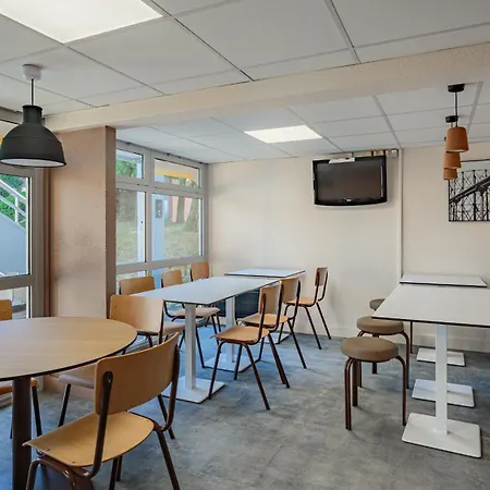Premiere Classe Lyon Ouest -