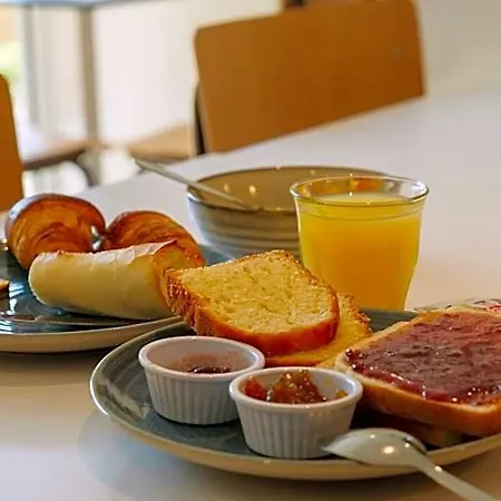 Premiere Classe Lyon Ouest - Hotell