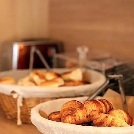 Premiere Classe Lyon Ouest - Hotell Tassin-la-Demi-Lune