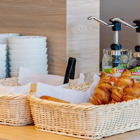 Hotel Premiere Classe Lyon Ouest - Tassin-la-Demi-Lune