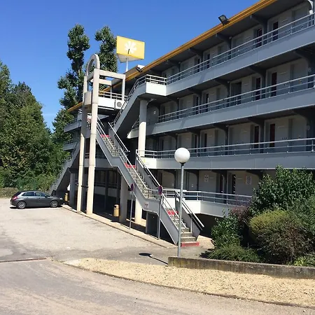 Premiere Classe Lyon Ouest - Hotel
