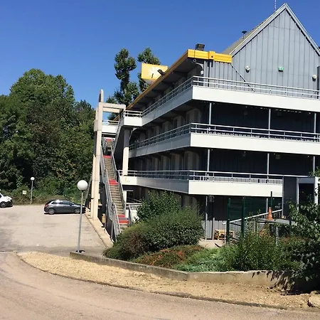 Premiere Classe Lyon Ouest - *